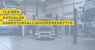 Yleinen autoalan sähköturvallisuuskoulutus tuotekuva. Kuvassa korjaamo missä valkoinen volvo v90, volkswagen passat ja harmaa volvo xc60